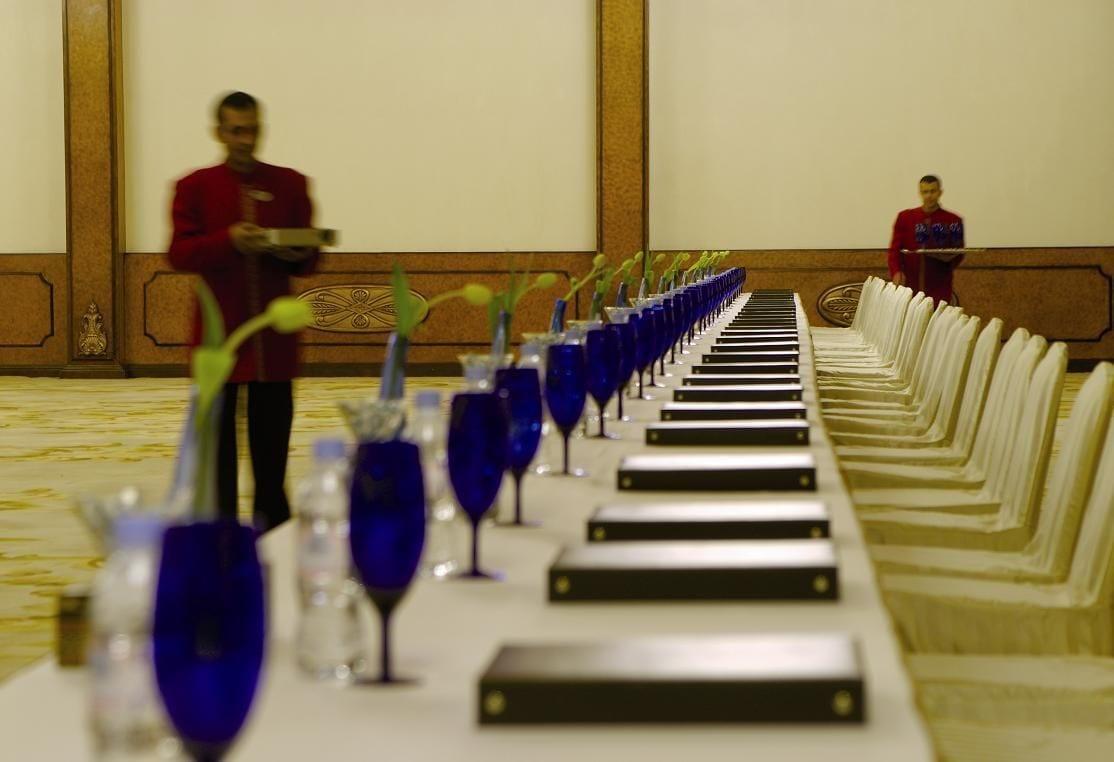 The Convention Center & Royal Suites Hotel Kuwait City Luaran gambar